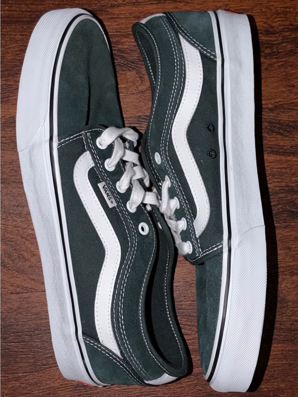Vans old skool skateboarding shoes men size 11.5